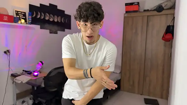 Kisan Smith online show from November 13, 2025, 1:20 am