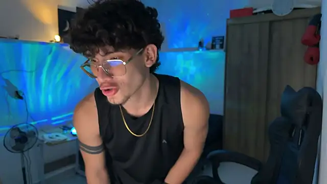 Snapshot of Kisan_Smith chatting on February 16, 2026, 3:05 am Kisan Smith online show from February 16, 2026, 3:05 am