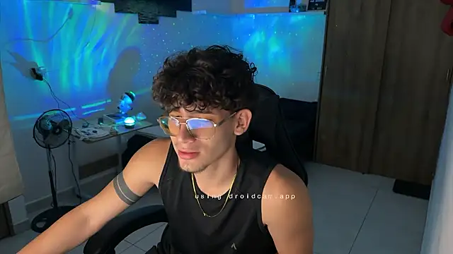 Snapshot of Kisan_Smith chatting on February 3, 2026, 3:48 am Kisan Smith online show from February 3, 2026, 3:48 am