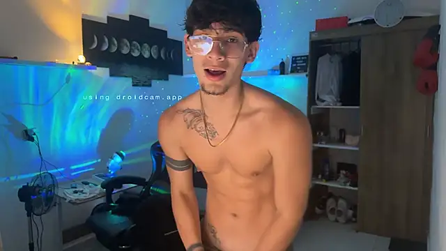 Snapshot of Kisan_Smith chatting on February 5, 2026, 5:03 am Kisan Smith online show from February 5, 2026, 5:03 am