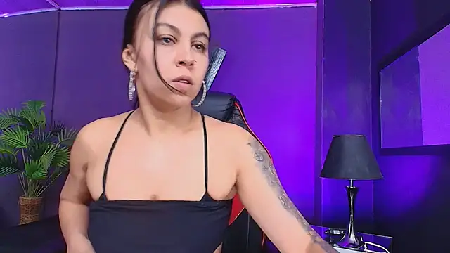 Snapshot of Juliet_Nasty chatting on October 6, 2025, 12:39 pm Juliet Nasty online show from October 6, 2025, 12:39 pm