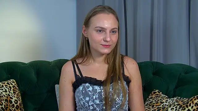 Snapshot of MelissaMelrey chatting on November 16, 2025, 9:58 am MelissaMelrey online show from November 16, 2025, 9:58 am