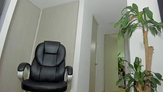 charlotte tiller online show from November 3, 2025, 12:38 am