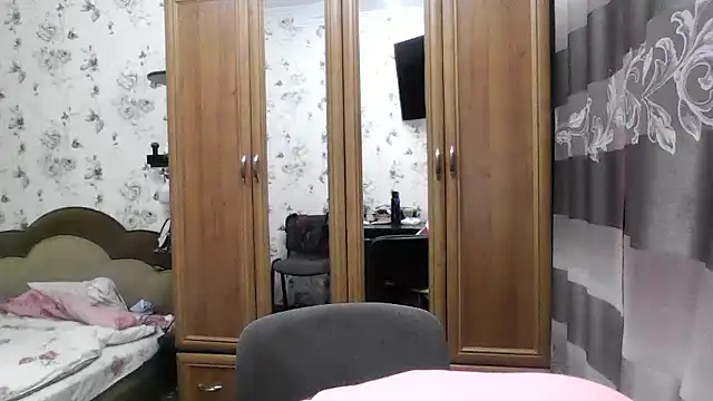 SophieNightAh online show from January 14, 2026, 5:16 pm