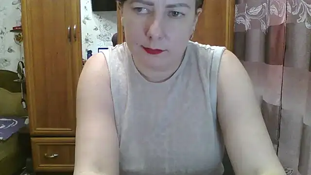 SophieNightAh online show from February 1, 2025, 3:28 pm