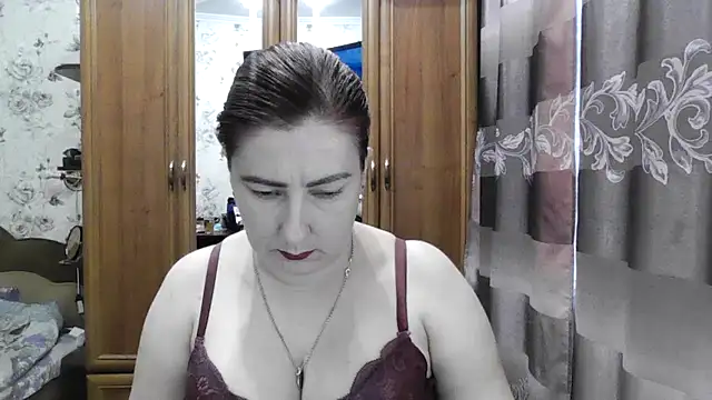 SophieNightAh online show from September 9, 2025, 12:03 pm