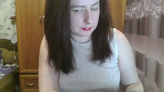 SophieNightAh online show from February 11, 2025, 1:41 pm