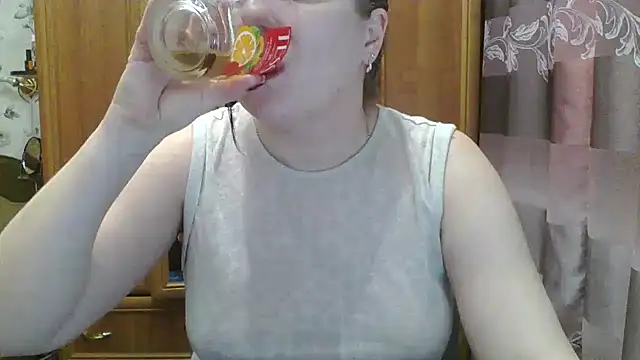 SophieNightAh online show from January 29, 2025, 2:32 pm