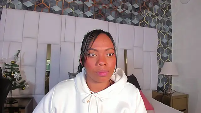 lia mariana online show from December 20, 2025, 4:15 am