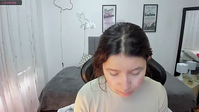 Snapshot of Amy_joones chatting on September 24, 2025, 12:00 pm Amy joones online show from September 24, 2025, 12:00 pm