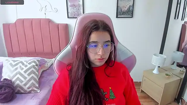 Amy joones online show from December 20, 2025, 3:04 pm