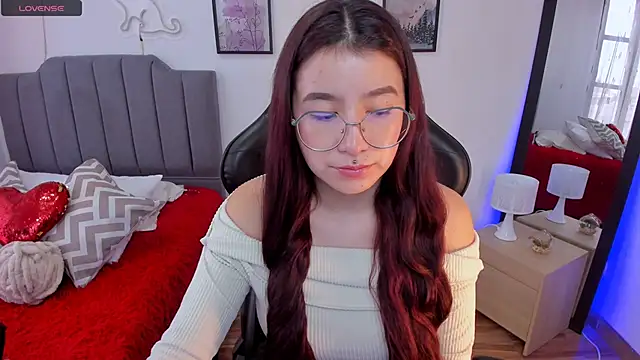 Snapshot of Amy_joones chatting on February 5, 2026, 12:23 pm Amy joones online show from February 5, 2026, 12:23 pm