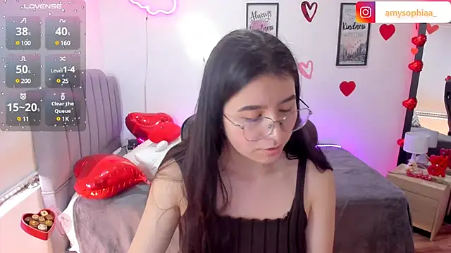 Amy joones online show from February 17, 2025, 4:28 pm