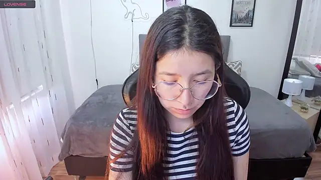 Snapshot of Amy_joones chatting on September 23, 2025, 12:01 pm Amy joones online show from September 23, 2025, 12:01 pm