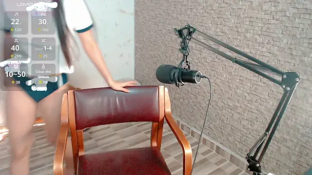 Snapshot of emma_unu chatting on May 15, 2026, 2:42 am emma unu online show from May 15, 2026, 2:42 am