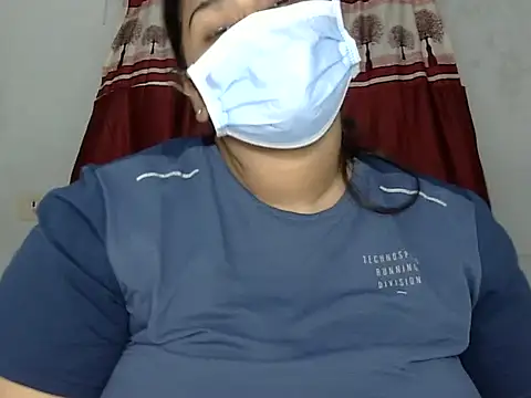 cutelady65 online show from September 27, 2025, 4:24 pm