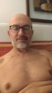 Snapshot of MadProfessor chatting on October 20, 2025, 12:17 pm MadProfessor online show from October 20, 2025, 12:17 pm