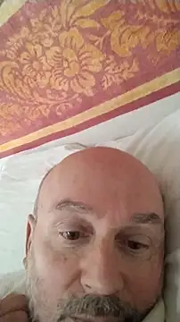 Snapshot of MadProfessor chatting on October 7, 2025, 12:39 pm MadProfessor online show from October 7, 2025, 12:39 pm