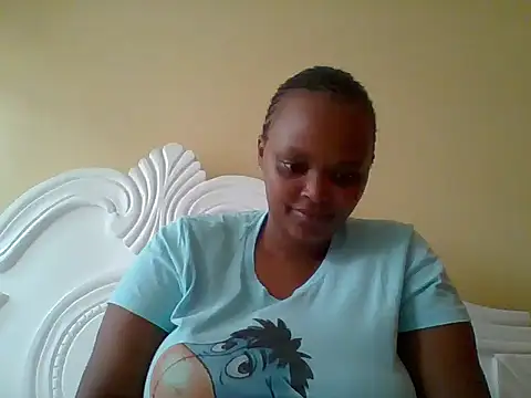 Snapshot of Sexxy-Shie chatting on October 3, 2025, 6:48 am Sexxy-Shie online show from October 3, 2025, 6:48 am