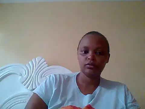 Snapshot of Sexxy-Shie chatting on October 8, 2025, 6:15 am Sexxy-Shie online show from October 8, 2025, 6:15 am