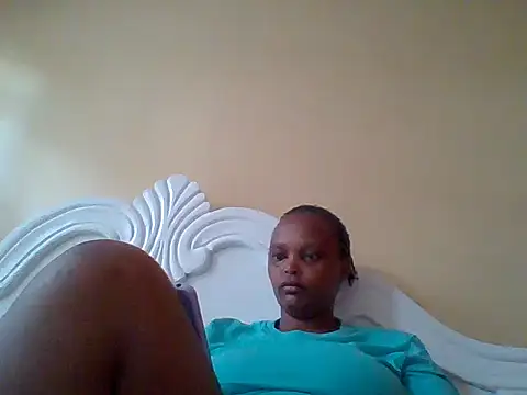 Snapshot of Sexxy-Shie chatting on October 6, 2025, 6:03 am Sexxy-Shie online show from October 6, 2025, 6:03 am