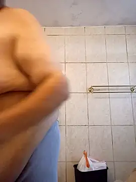 Miguel16i online show from October 22, 2025, 8:08 pm