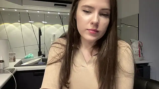 Haley Gars online show from December 4, 2025, 7:02 pm