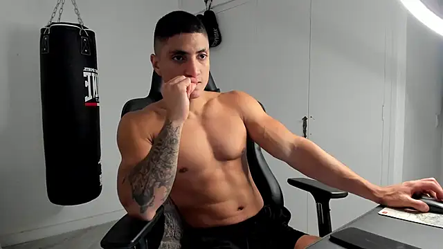 dan01  online show from November 6, 2025, 1:37 pm