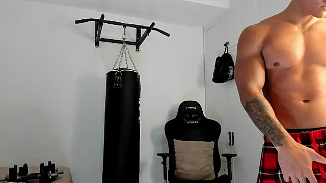 Snapshot of dan01_ chatting on September 29, 2025, 7:37 am dan01 online show from September 29, 2025, 7:37 am