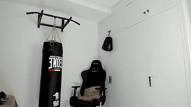 Snapshot of dan01_ chatting on October 5, 2025, 7:26 pm dan01 online show from October 5, 2025, 7:26 pm