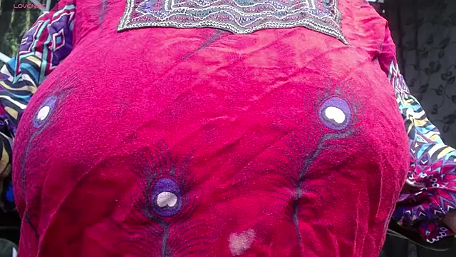 Snapshot of kalpanaaishaa chatting on October 30, 2025, 10:13 am kalpanaaishaa online show from October 30, 2025, 10:13 am