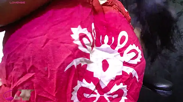 Snapshot of kalpanaaishaa chatting on October 3, 2025, 10:17 am kalpanaaishaa online show from October 3, 2025, 10:17 am