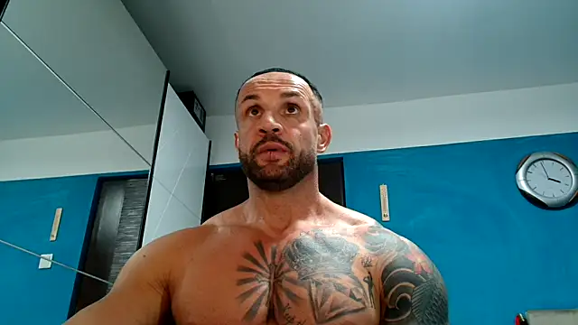 Magnificmuscles89 online show from October 8, 2025, 1:01 pm