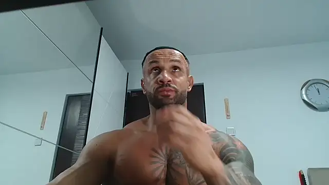 Magnificmuscles89 online show from December 2, 2025, 10:00 pm