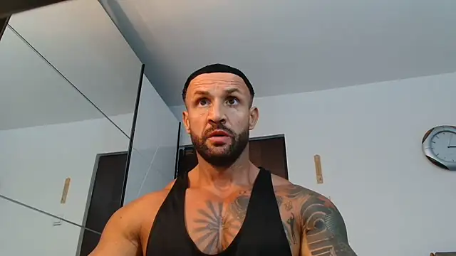 Snapshot of Magnificmuscles89 chatting on June 21, 2026, 12:16 am Magnificmuscles89 online show from June 21, 2026, 12:16 am