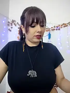 kristal ktl online show from September 12, 2025, 1:17 am