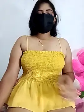 SLZAARA online show from December 22, 2025, 8:42 pm