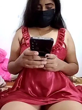 Snapshot of SLZAARA chatting on February 16, 2026, 8:40 pm SLZAARA online show from February 16, 2026, 8:40 pm