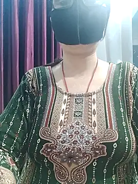 Snapshot of Aishwaryaa_69 chatting on February 11, 2026, 1:22 pm Aishwaryaa 69 online show from February 11, 2026, 1:22 pm