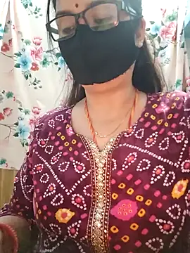 Snapshot of Aishwaryaa_69 chatting on October 14, 2025, 3:56 pm Aishwaryaa 69 online show from October 14, 2025, 3:56 pm