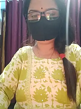 Snapshot of Aishwaryaa_69 chatting on October 21, 2025, 1:49 am Aishwaryaa 69 online show from October 21, 2025, 1:49 am