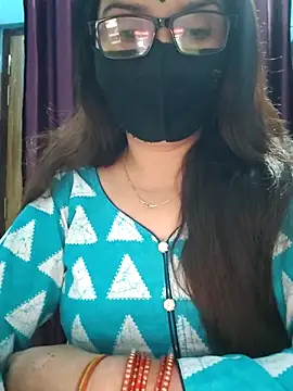 Snapshot of Aishwaryaa_69 chatting on October 19, 2025, 6:38 am Aishwaryaa 69 online show from October 19, 2025, 6:38 am