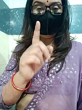 Snapshot of Aishwaryaa_69 chatting on February 3, 2026, 8:19 am Aishwaryaa 69 online show from February 3, 2026, 8:19 am