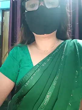 Snapshot of Aishwaryaa_69 chatting on October 8, 2025, 4:47 am Aishwaryaa 69 online show from October 8, 2025, 4:47 am