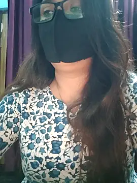 Snapshot of Aishwaryaa_69 chatting on October 21, 2025, 4:50 pm Aishwaryaa 69 online show from October 21, 2025, 4:50 pm