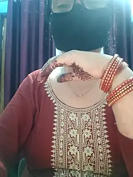 Snapshot of Aishwaryaa_69 chatting on October 11, 2025, 1:50 am Aishwaryaa 69 online show from October 11, 2025, 1:50 am