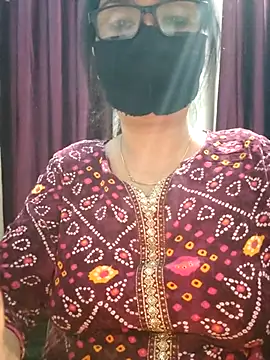 Snapshot of Aishwaryaa_69 chatting on October 19, 2025, 6:43 pm Aishwaryaa 69 online show from October 19, 2025, 6:43 pm