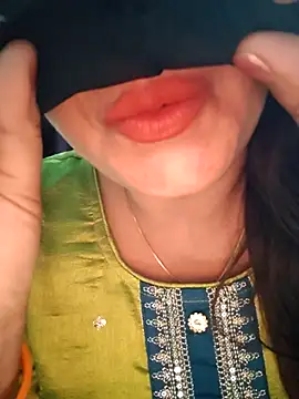 Aishwaryaa 69 online show from February 18, 2025, 10:27 am