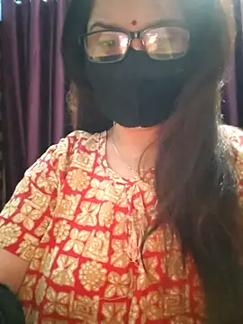 Snapshot of Aishwaryaa_69 chatting on September 26, 2025, 2:24 pm Aishwaryaa 69 online show from September 26, 2025, 2:24 pm