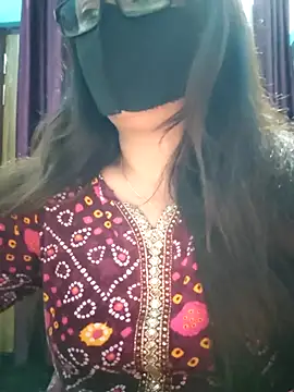 Snapshot of Aishwaryaa_69 chatting on October 5, 2025, 4:09 pm Aishwaryaa 69 online show from October 5, 2025, 4:09 pm